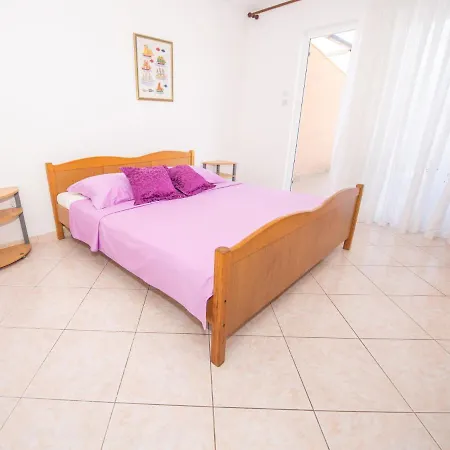 شقة Vinka-5 By Interhome *