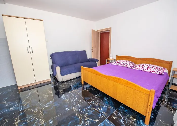 Vinka-5 By Interhome